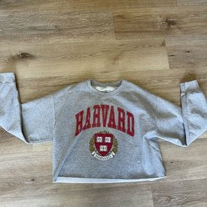 Women's Harvard cropped crewneck